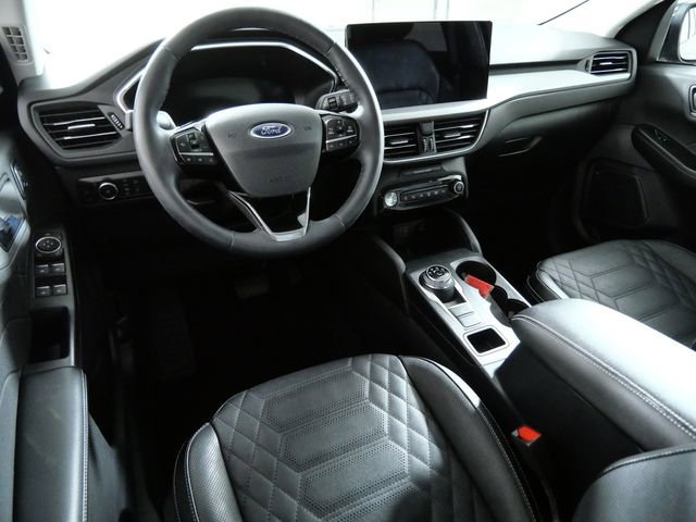 Certified 2023 Ford Escape Platinum w/ Premium Technology Package AWD/4WD image 4