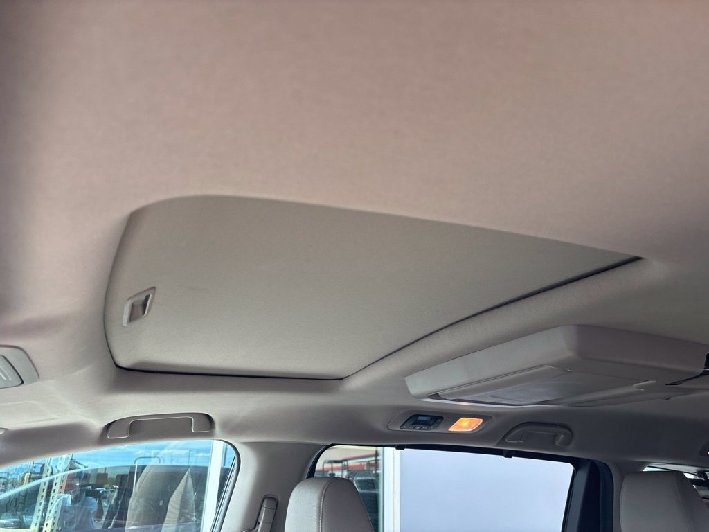Used 2018 Honda Odyssey Elite image 5