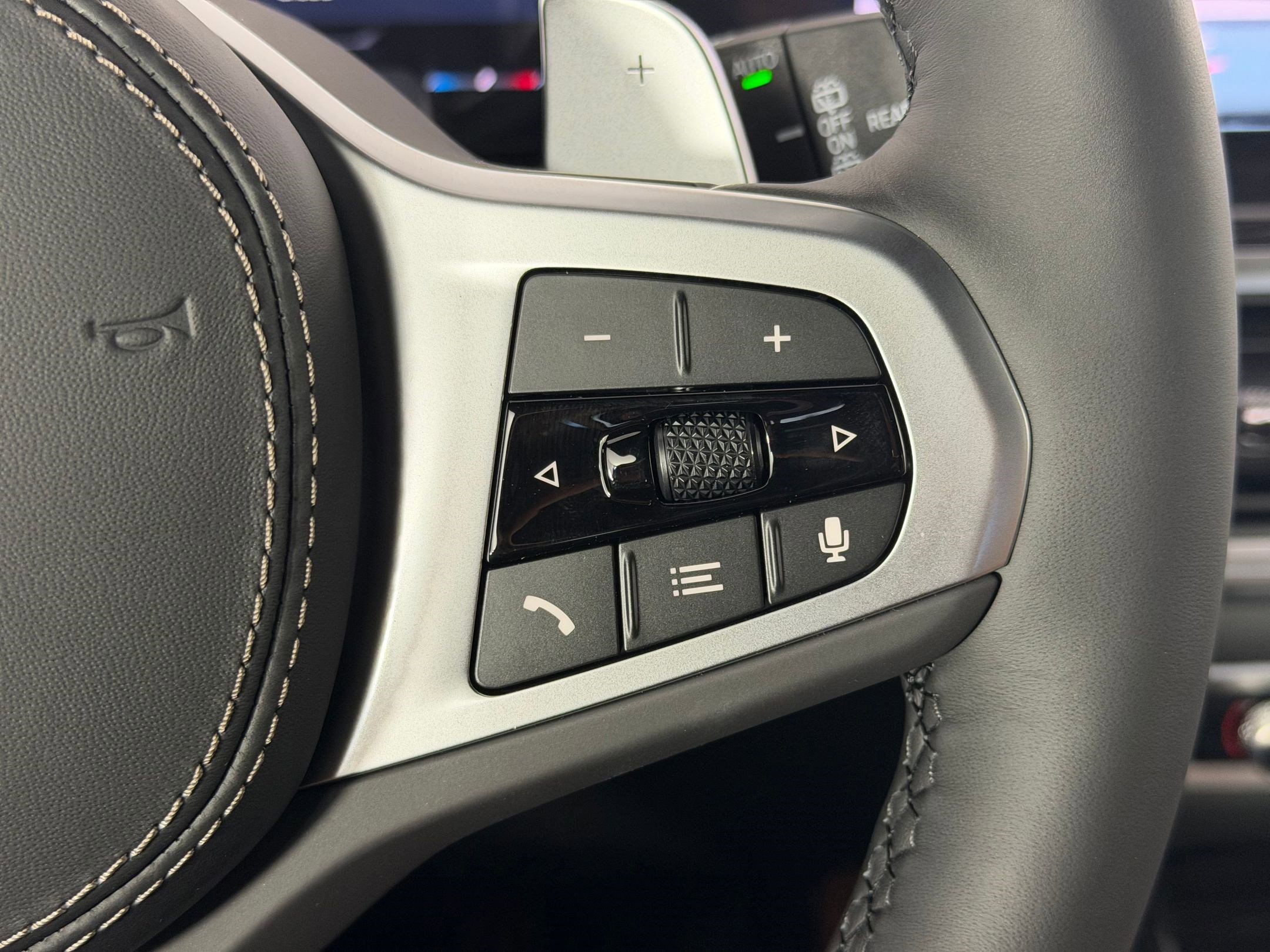 New 2026 BMW X5 sDrive40i image 27