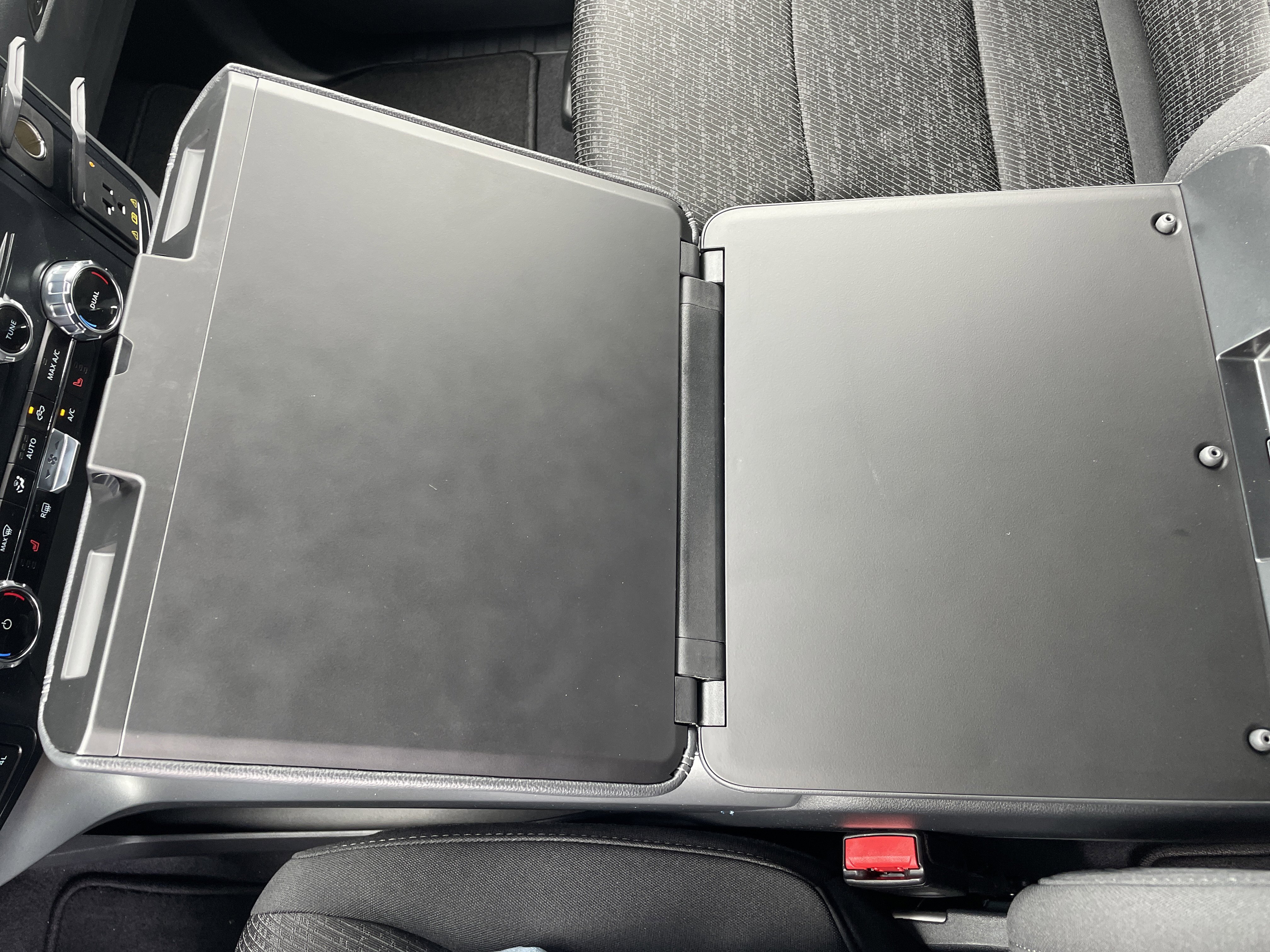 New 2025 Ford F150 XLT w/ Equipment Group 302A MID image 36