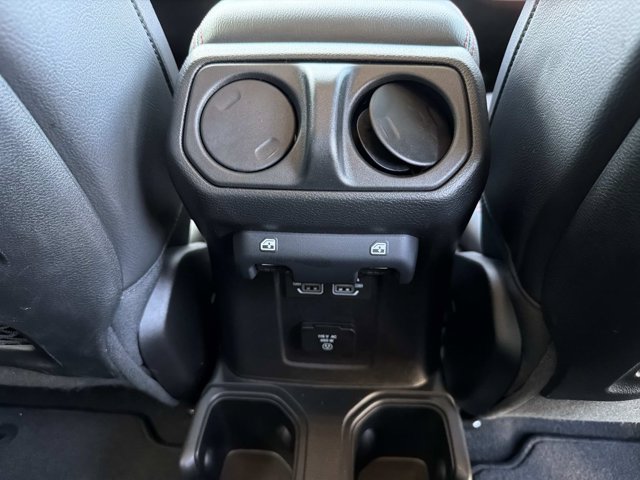 Used 2023 Jeep Gladiator Rubicon w/ LED Lighting Group AWD/4WD image 22