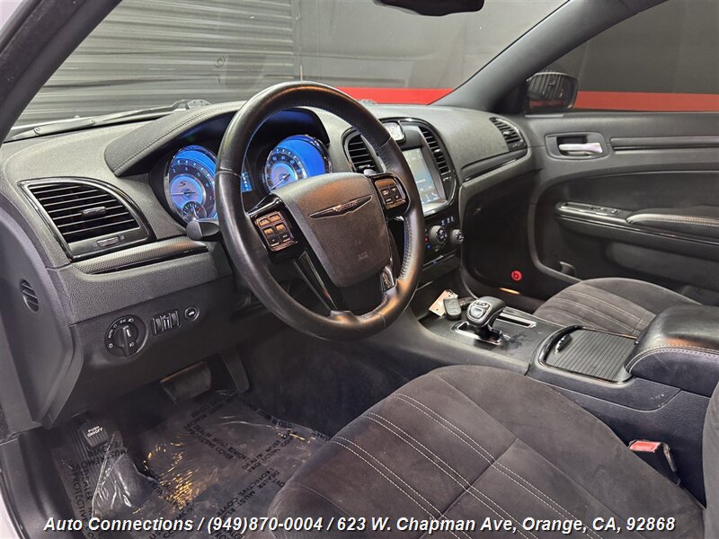 Used 2012 Chrysler 300 S RWD image 11