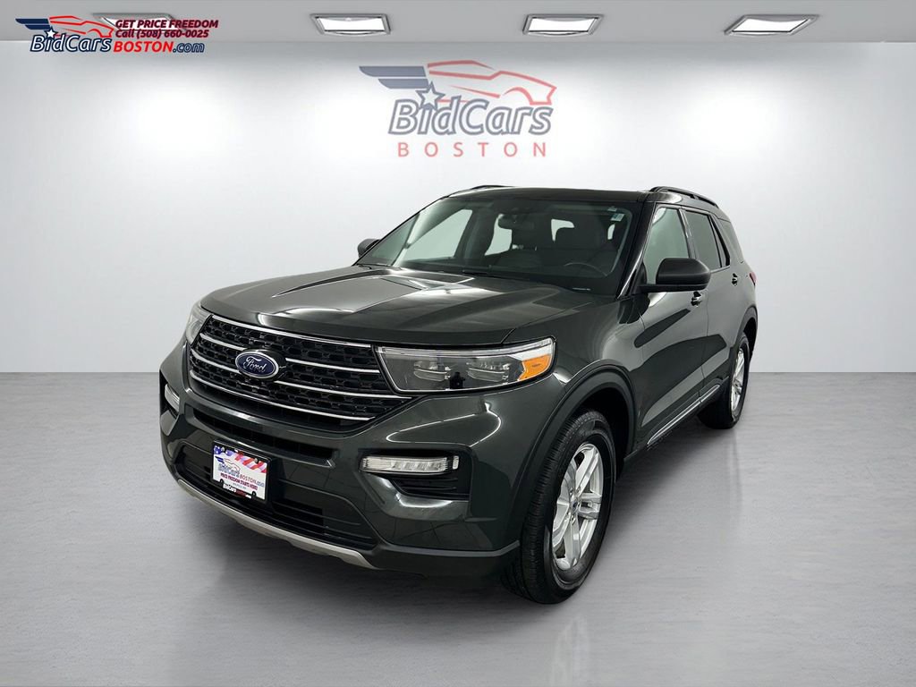 Used 2022 Ford Explorer XLT w/ Equipment Group 202A image 1
