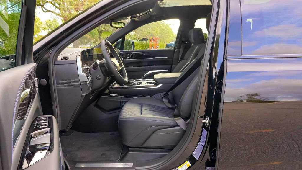 New 2026 Cadillac Escalade IQL Sport 1 w/ LPO, ONYX Package image 19