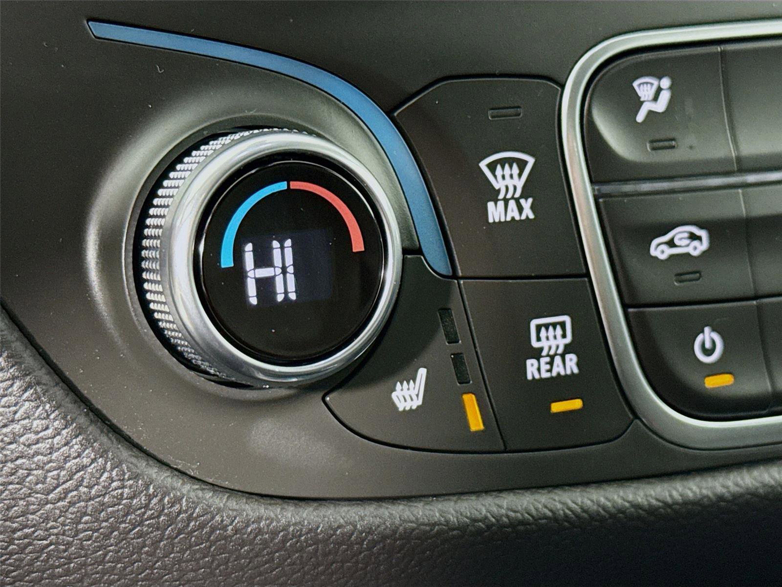 Used 2024 Chevrolet Equinox LT image 19