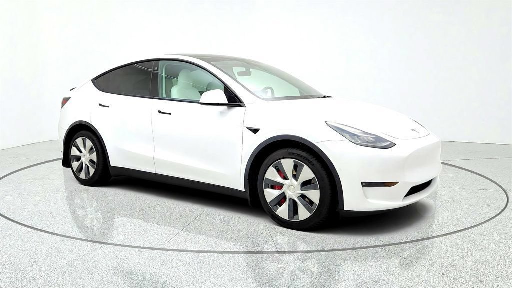 Used 2021 Tesla Model Y Long Range AWD/4WD image 3
