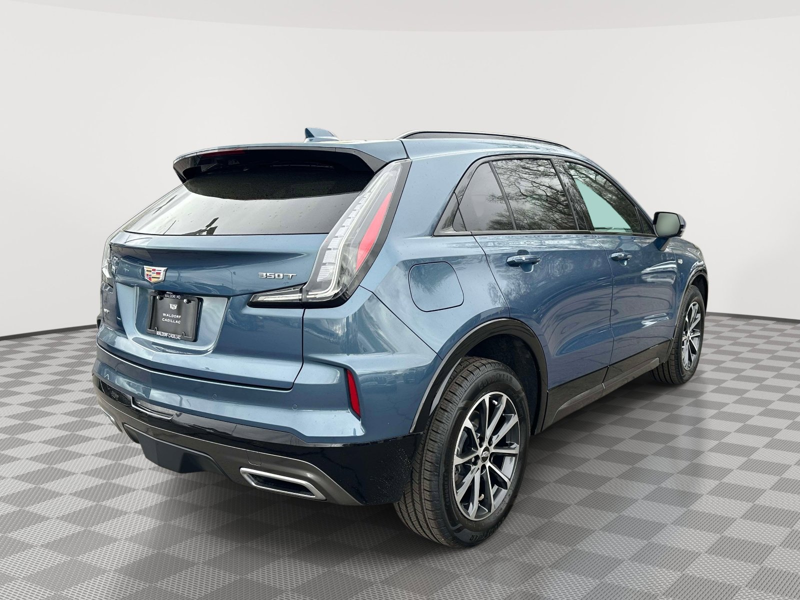 Used 2025 Cadillac XT4 Sport image 6
