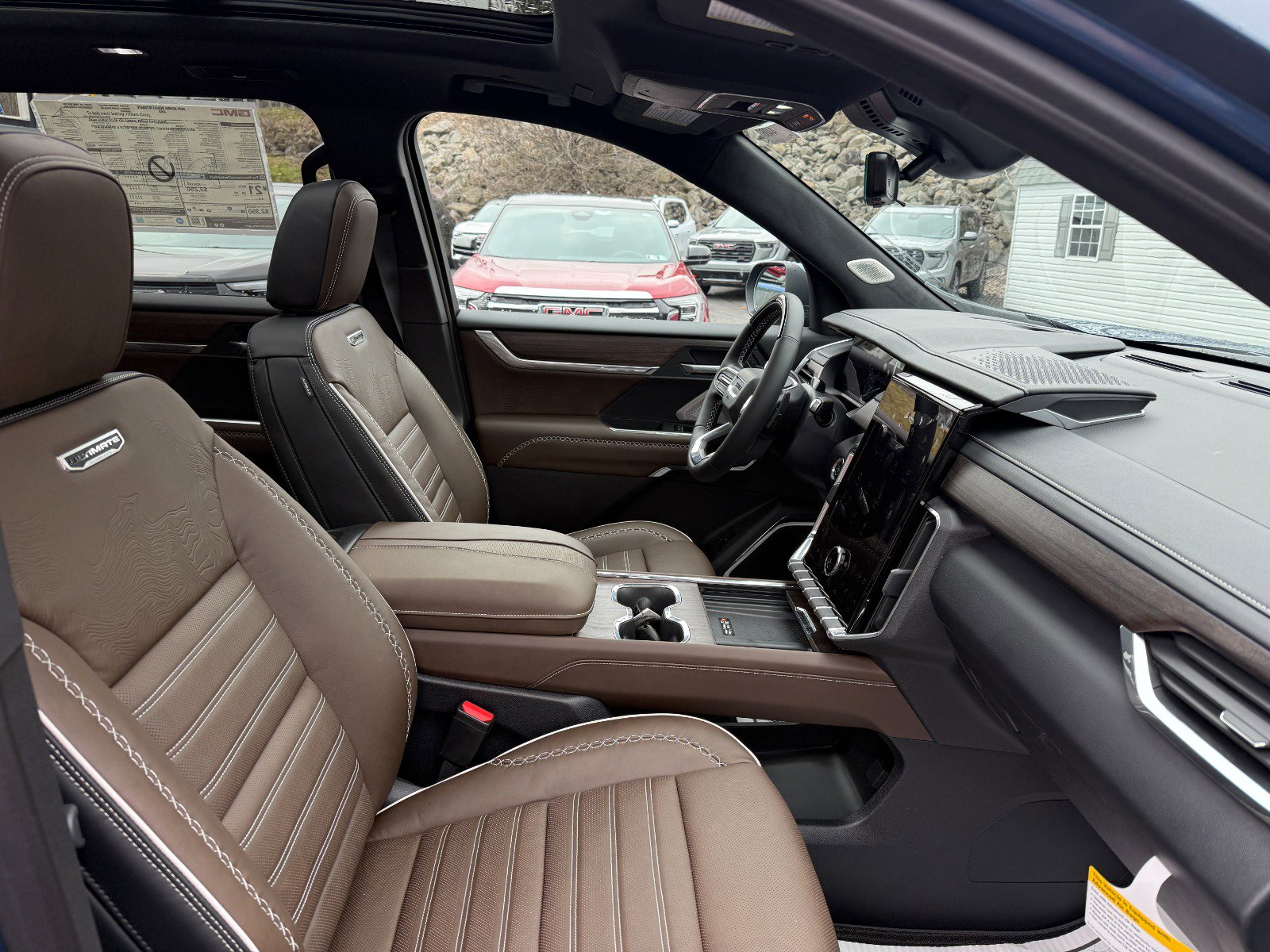 New 2026 GMC Acadia Denali Ultimate w/ LPO, Rugged Package image 24