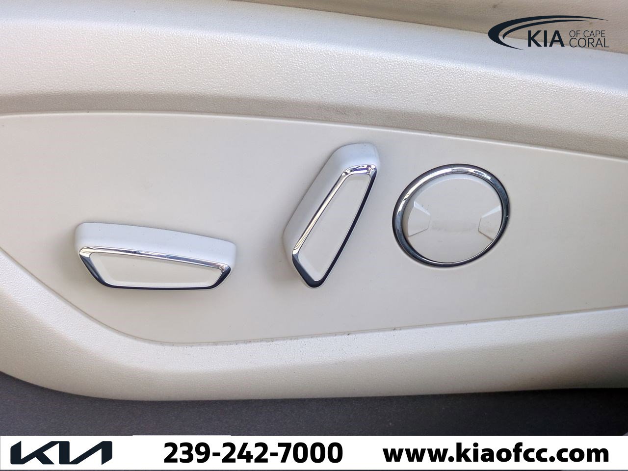 Used 2020 Lincoln Nautilus Reserve w/ Equipment Group 201A image 20