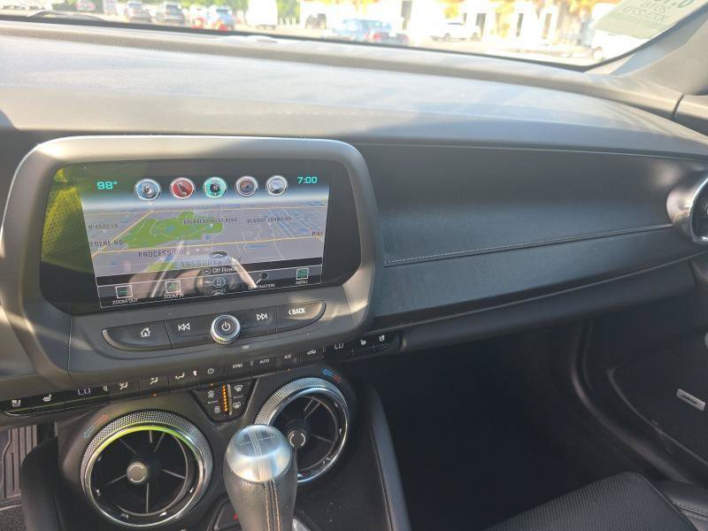 Used 2016 Chevrolet Camaro SS RWD image 9