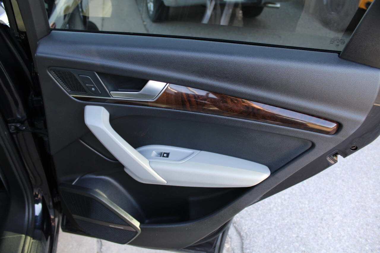 Used 2018 Audi Q5 2.0T Premium Plus w/ Premium Plus Package image 14