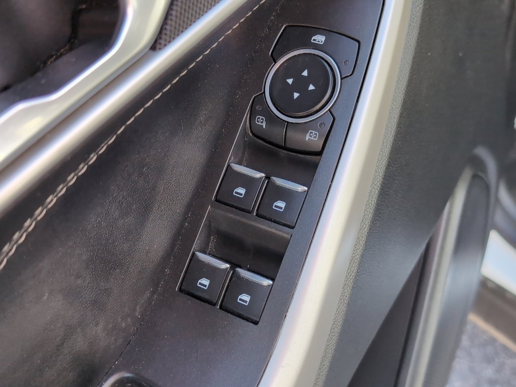 Used 2023 Ford Explorer XLT w/ Equipment Group 202A image 13