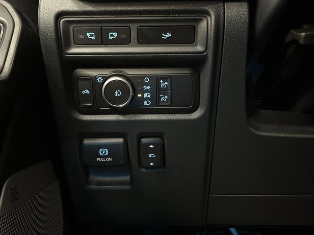 Used 2022 Ford F150 Lariat image 26