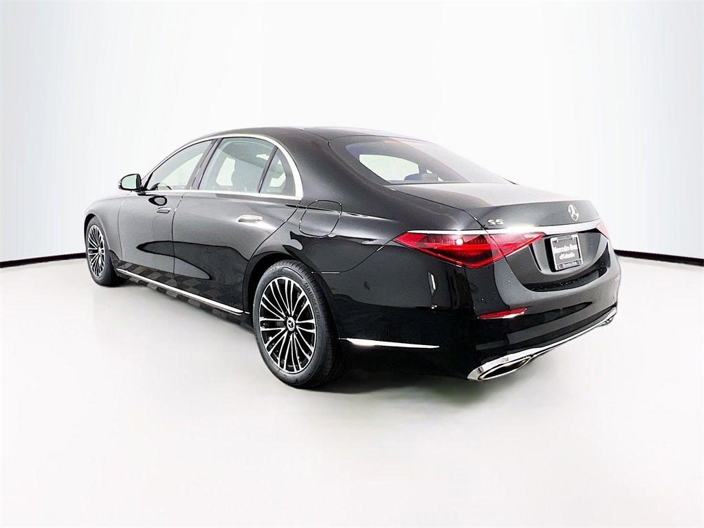 New 2025 Mercedes-Benz S 580e 4MATIC Sedan image 5