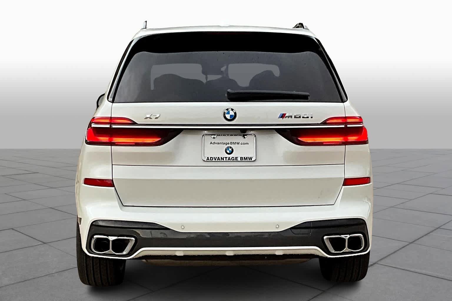 Used 2025 BMW X7 M60i AWD/4WD image 4