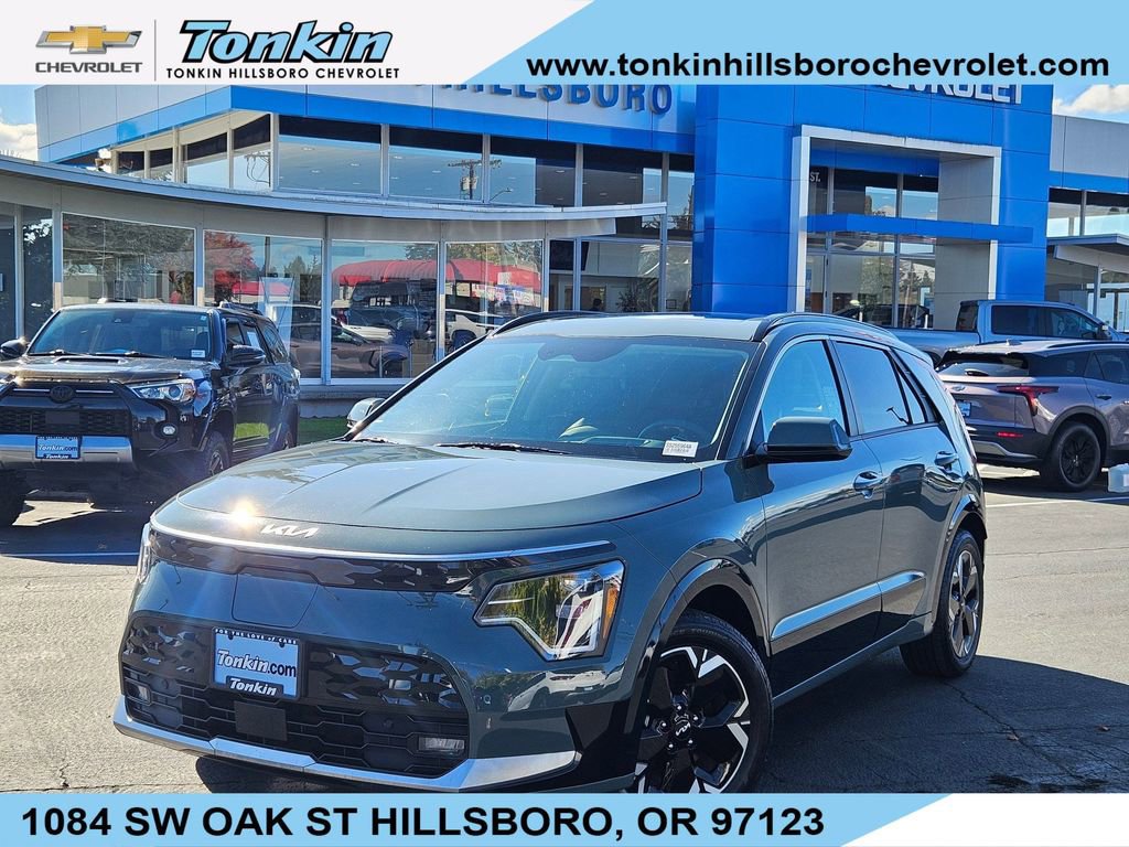 Used 2023 Kia Niro Wave w/ Wave Preserve Package