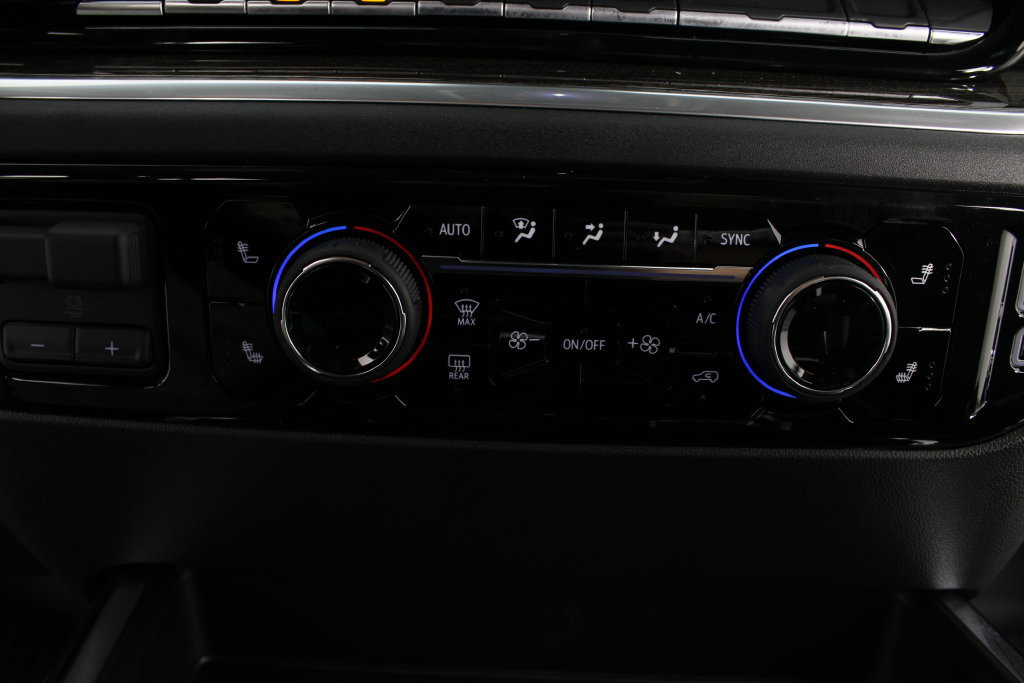 New 2026 Chevrolet Silverado 1500 LT Trail Boss w/ LT Trail Boss Premium Package AWD/4WD image 7