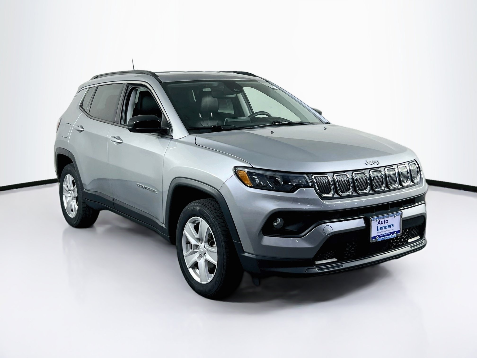 Used 2022 Jeep Compass Latitude AWD/4WD image 3