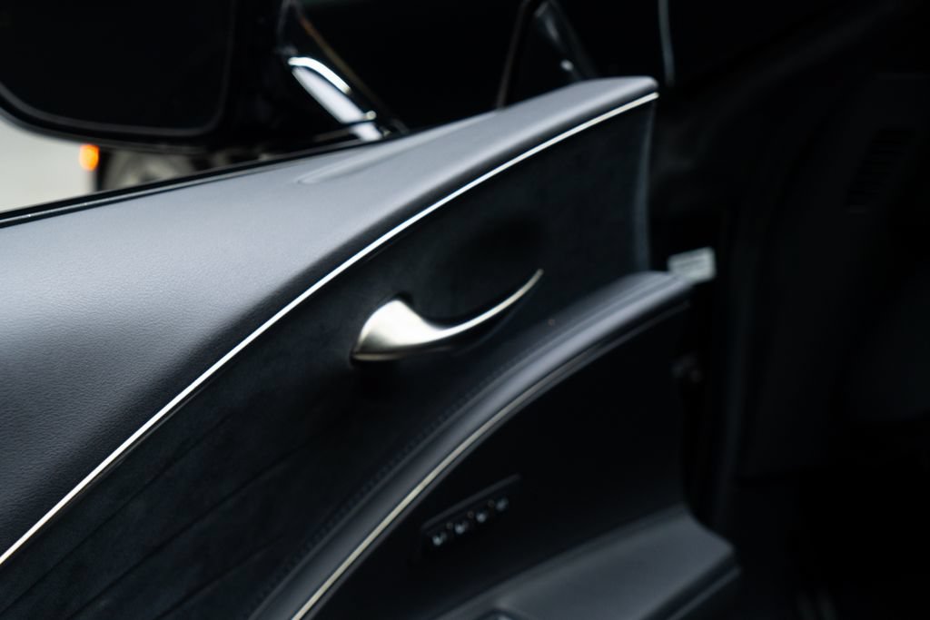 Used 2019 Lexus LC 500 Coupe w/ Touring Package RWD image 23