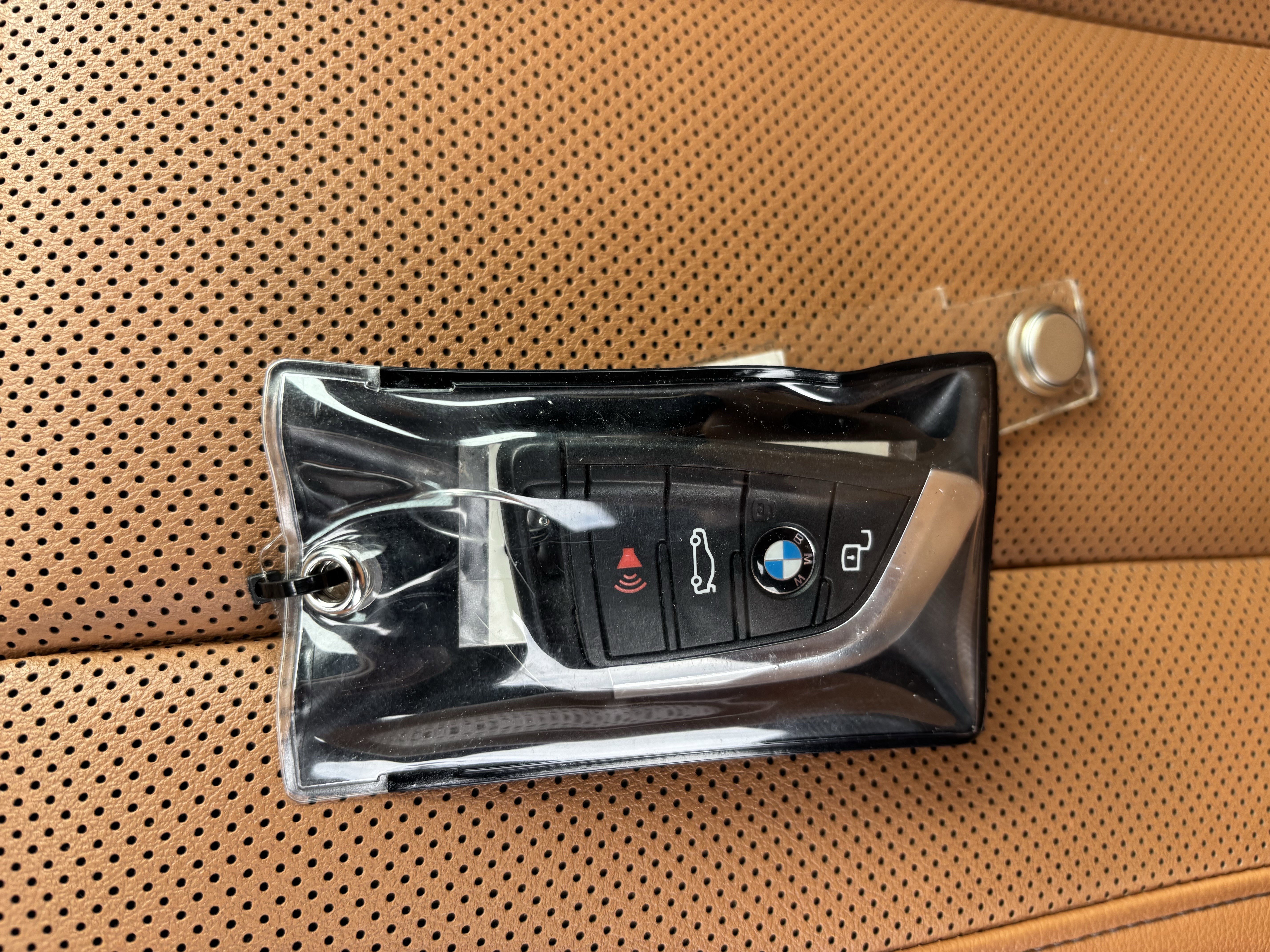 Certified 2022 BMW 330i xDrive Sedan w/ M Sport Package image 38