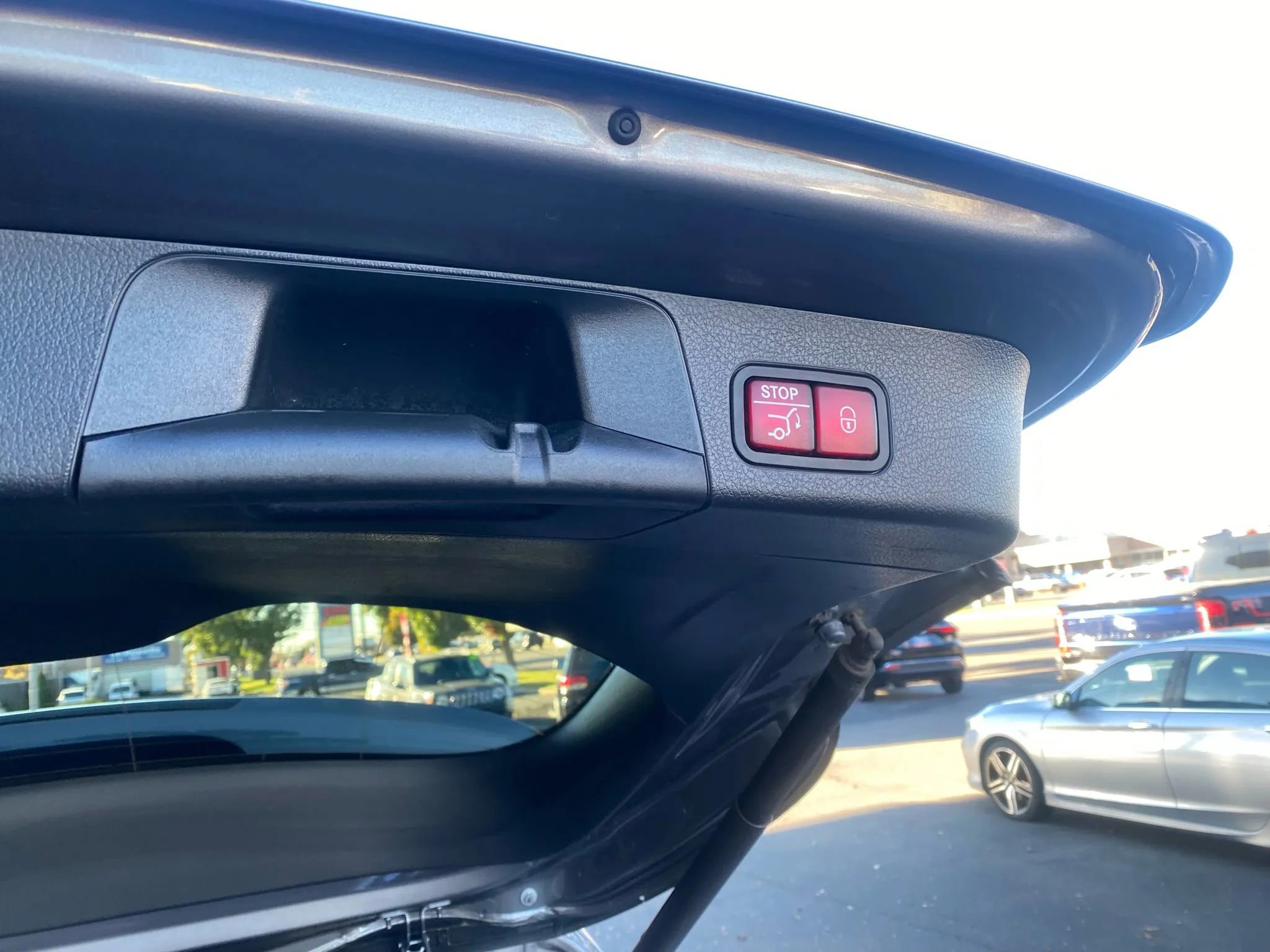 Used 2021 Mercedes-Benz GLB 250 4MATIC image 24