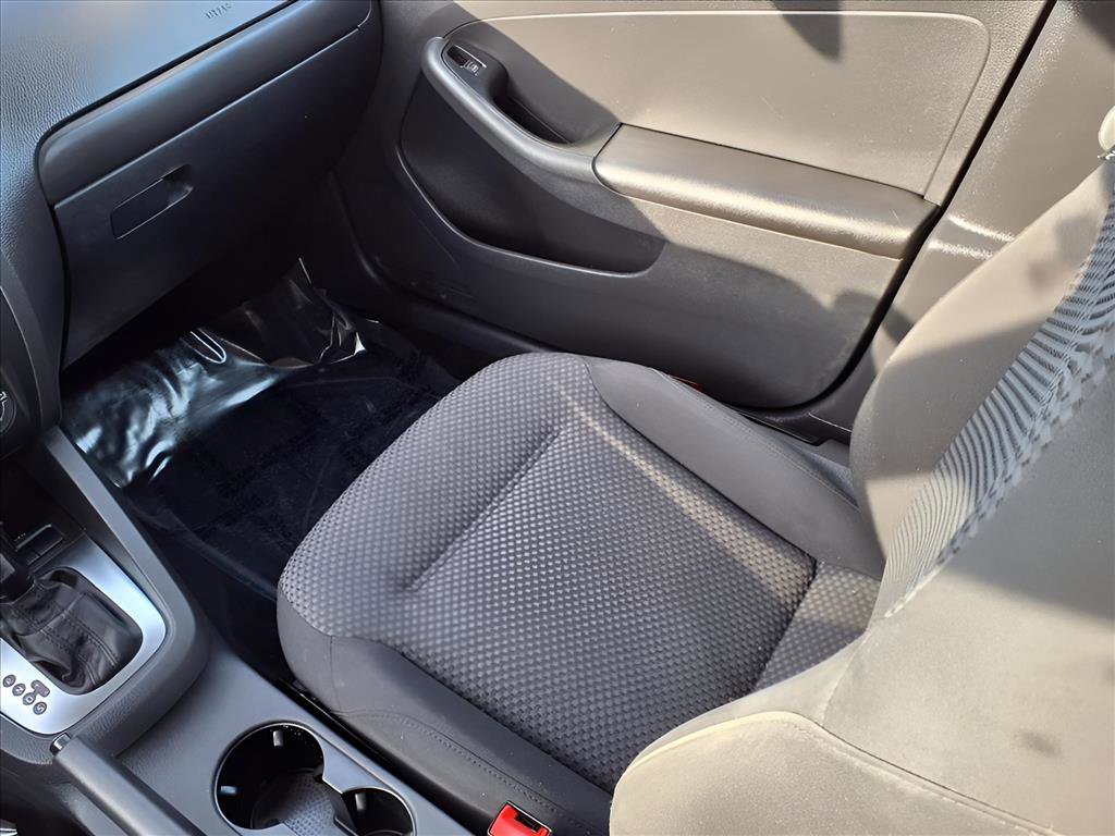Used 2013 Volkswagen Jetta Sedan image 12