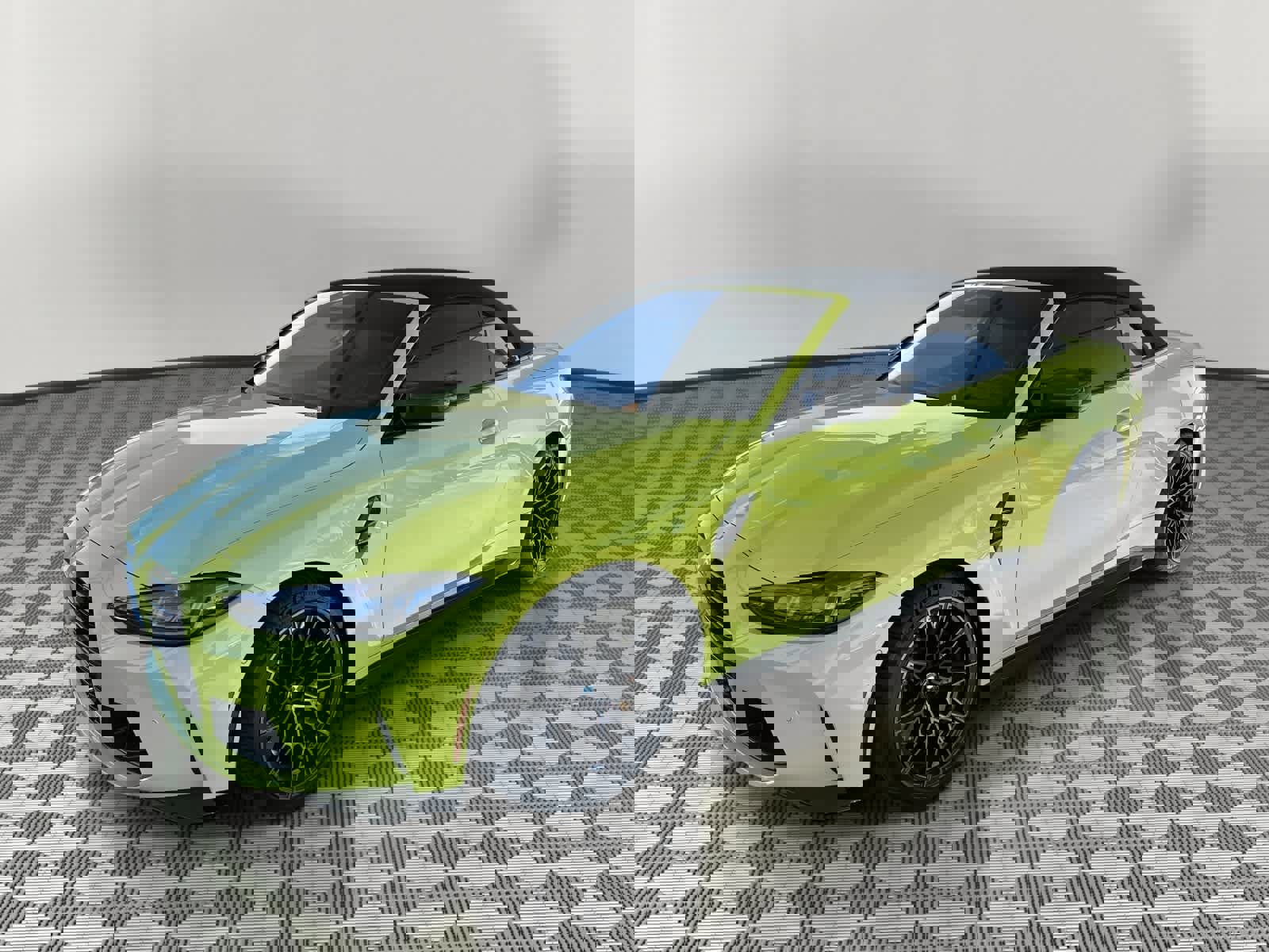 Used 2025 BMW M4 xDrive Competition w/ Carbon Package image 2