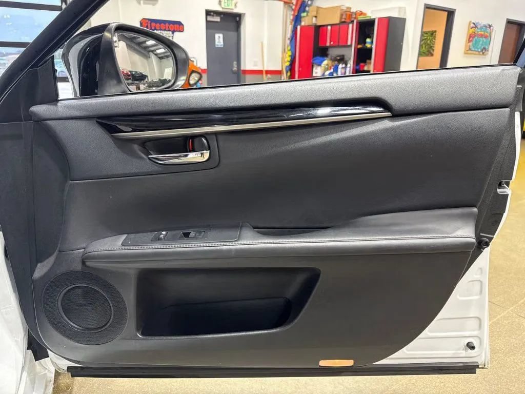 Used 2015 Lexus ES 350 FWD image 16