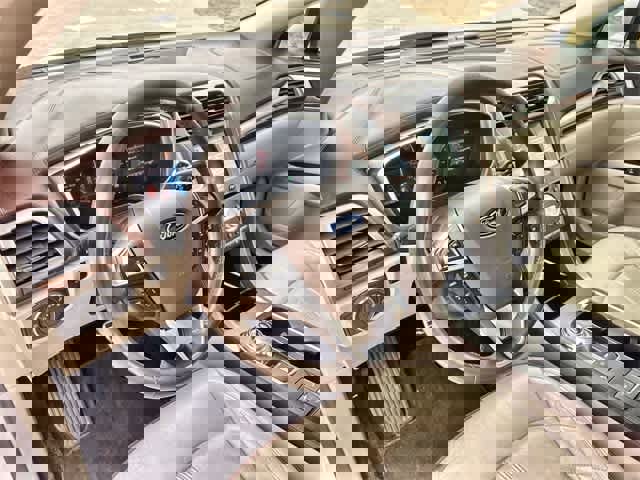 Used 2017 Ford Fusion Platinum image 15