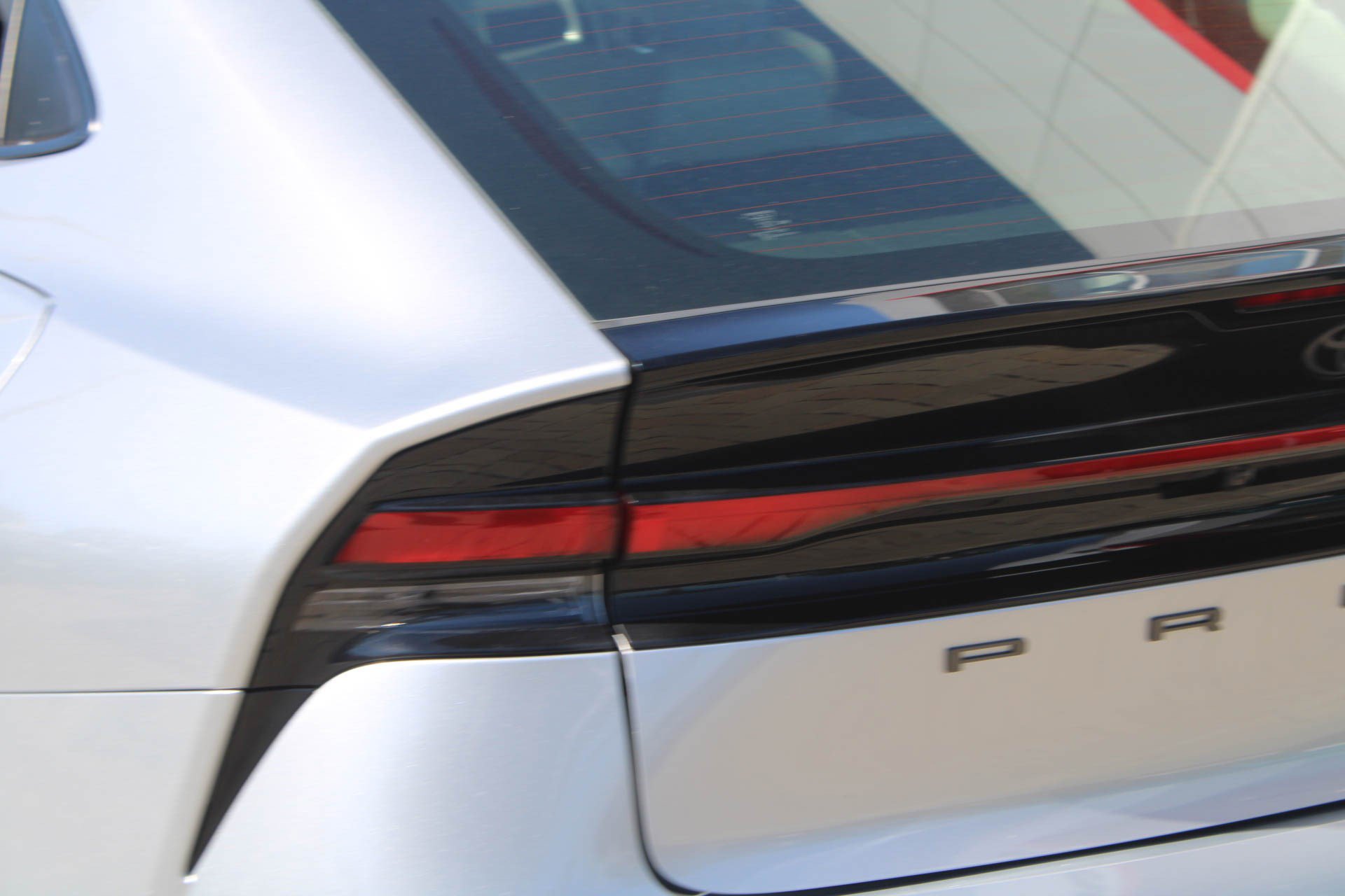 Certified 2024 Toyota Prius XLE FWD image 10