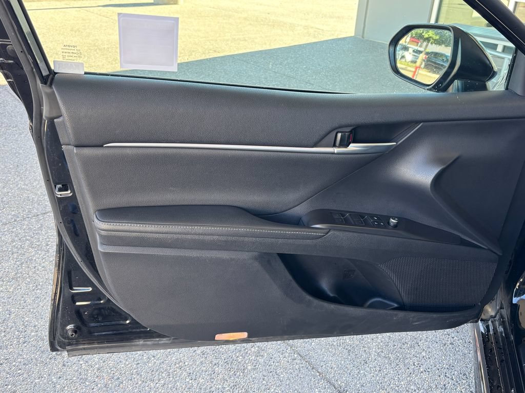 Used 2023 Toyota Camry XSE FWD image 26