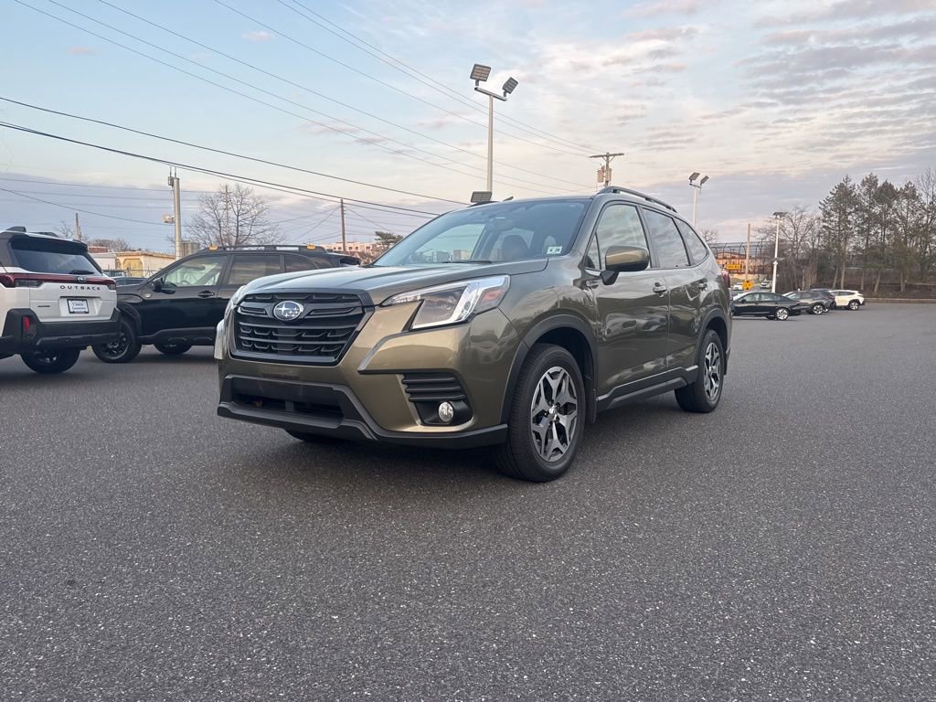 Used 2023 Subaru Forester Premium image 6