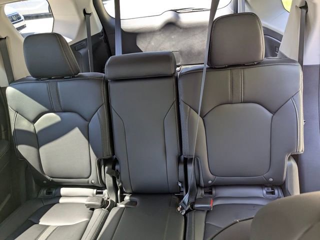 Certified 2025 Honda Pilot EX-L image 31