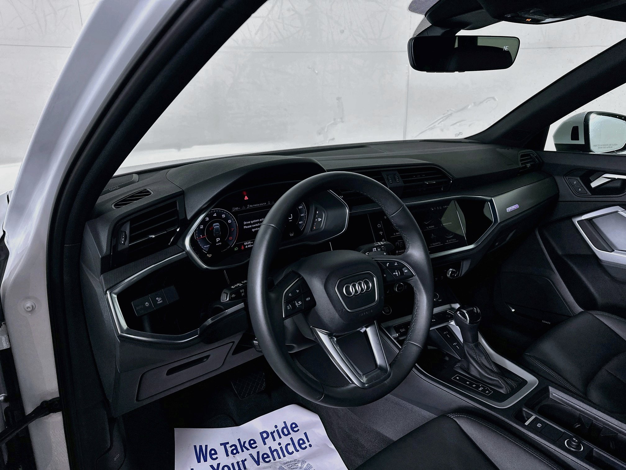 Used 2025 Audi Q3 2.0T Premium Plus w/ Premium Plus Package AWD/4WD image 9