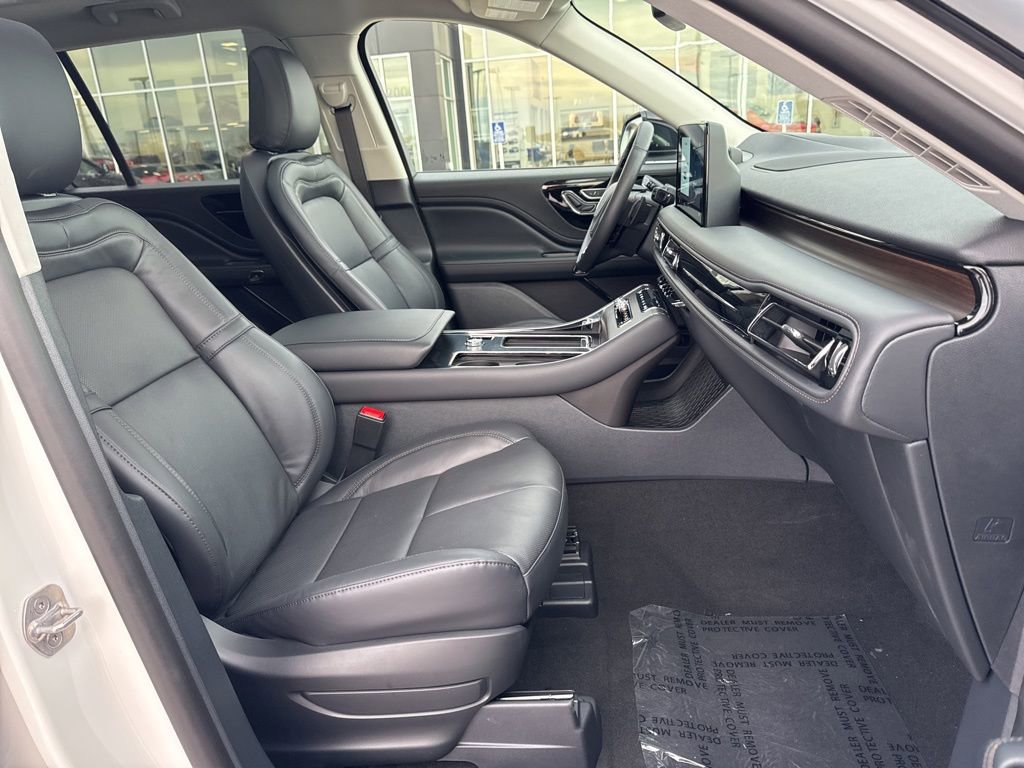 New 2026 Lincoln Aviator Reserve w/ Illumination Package AWD/4WD image 31