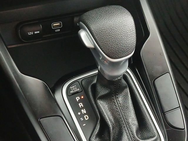 Certified 2025 Kia Soul LX w/ LX Technology Package FWD image 19