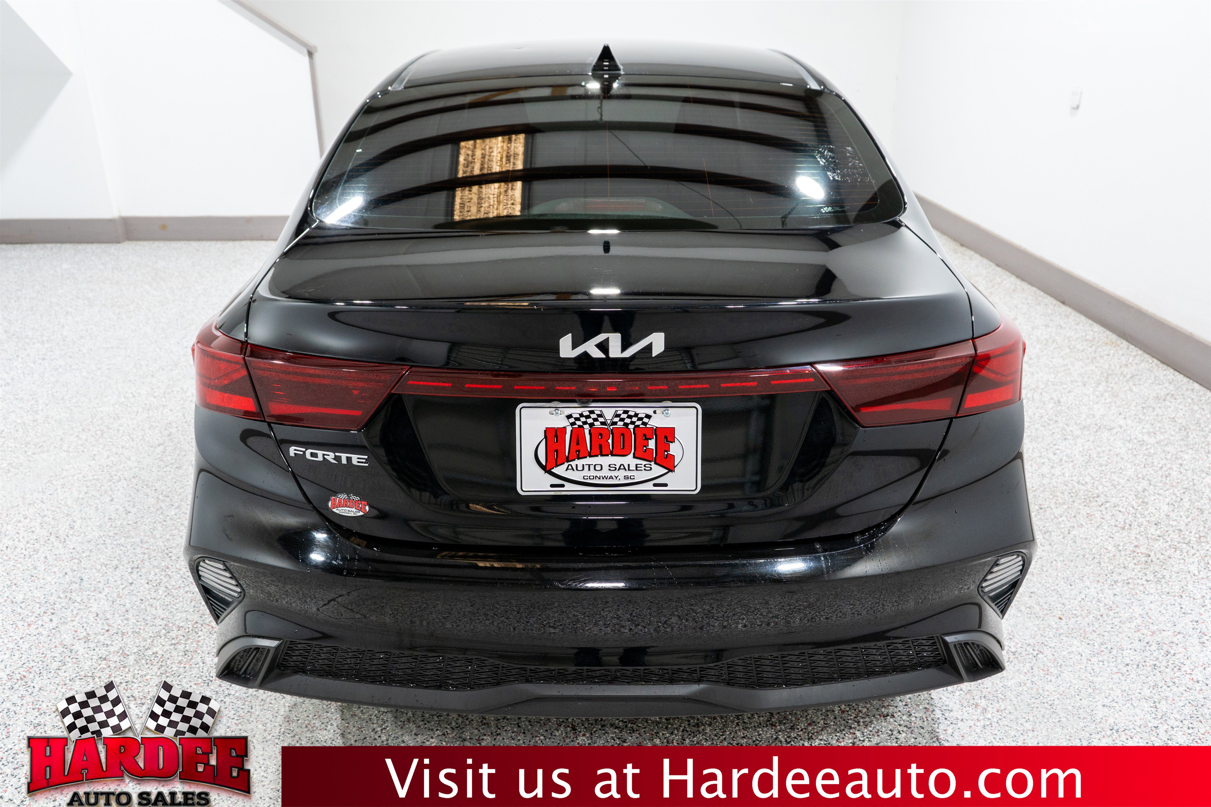 Used 2024 Kia Forte LXS image 4