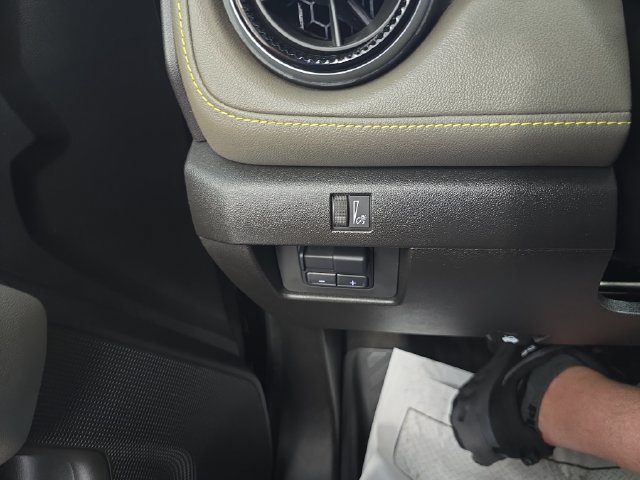 Certified 2024 Chevrolet Colorado ZR2 w/ ZR2 Convenience Package III AWD/4WD image 20