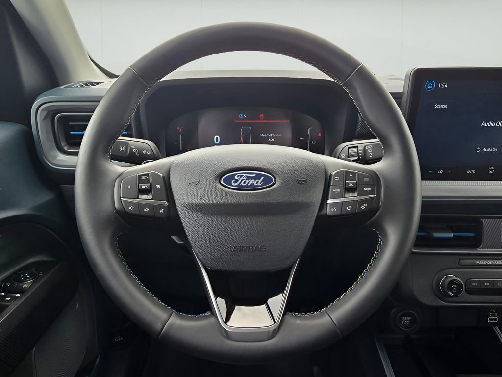Used 2025 Ford Maverick Lobo AWD/4WD image 9