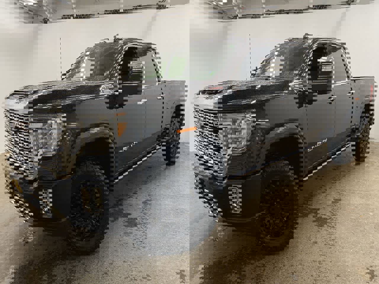 Used 2022 GMC Sierra 2500 Denali w/ Denali Black Diamond Edition