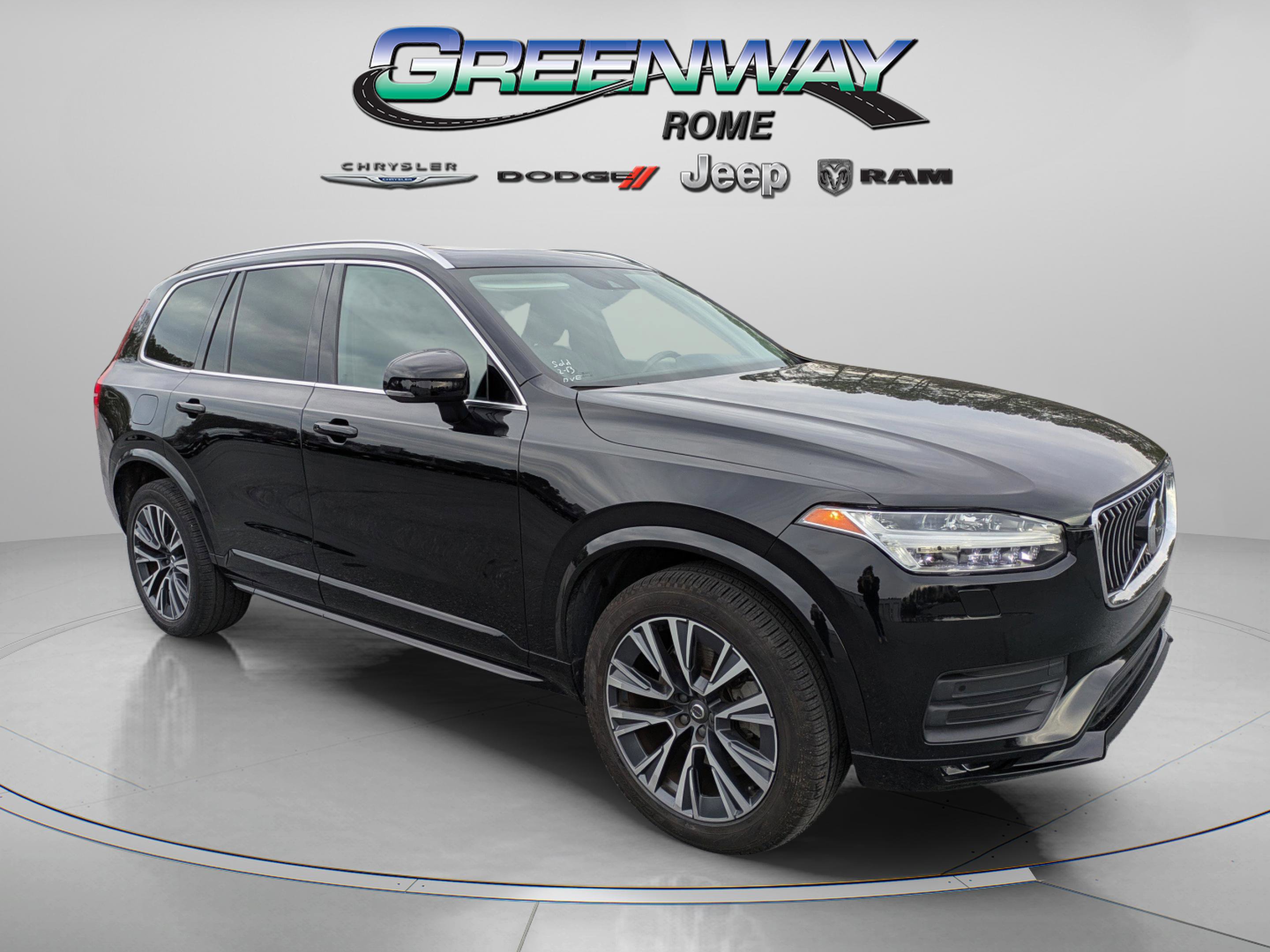 Used 2022 Volvo XC90 T6 Momentum w/ Climate Package image 2