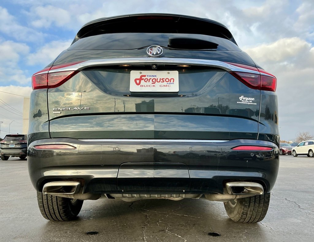Used 2021 Buick Enclave Essence w/ Sound and Sites Package image 17