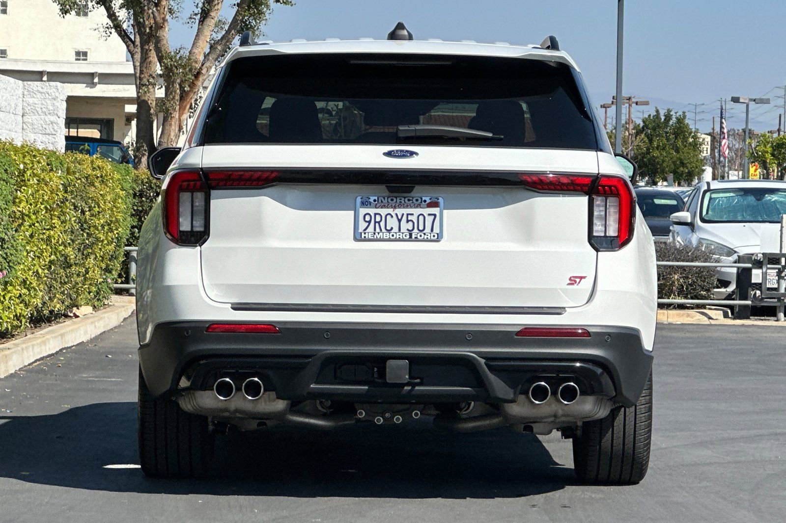 Used 2025 Ford Explorer ST image 5