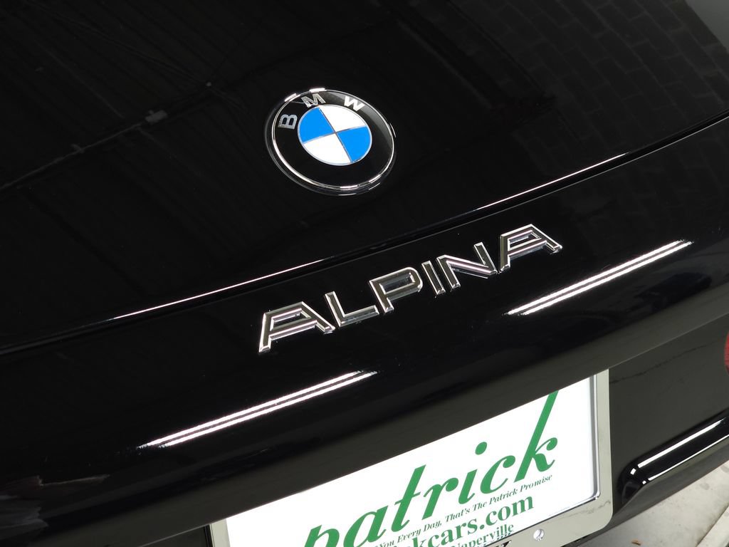 Used 2003 BMW Z8 RWD image 10