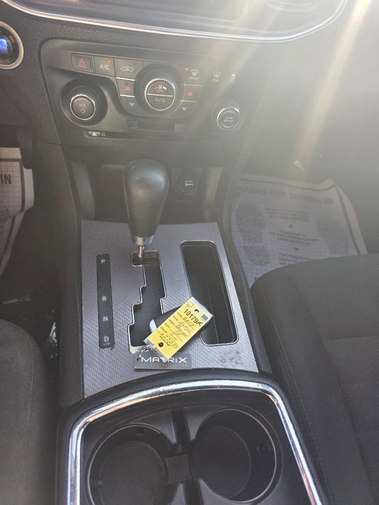 Used 2013 Dodge Charger SE RWD image 16