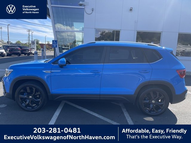 Certified 2023 Volkswagen Taos SE w/ Panoramic Sunroof Package