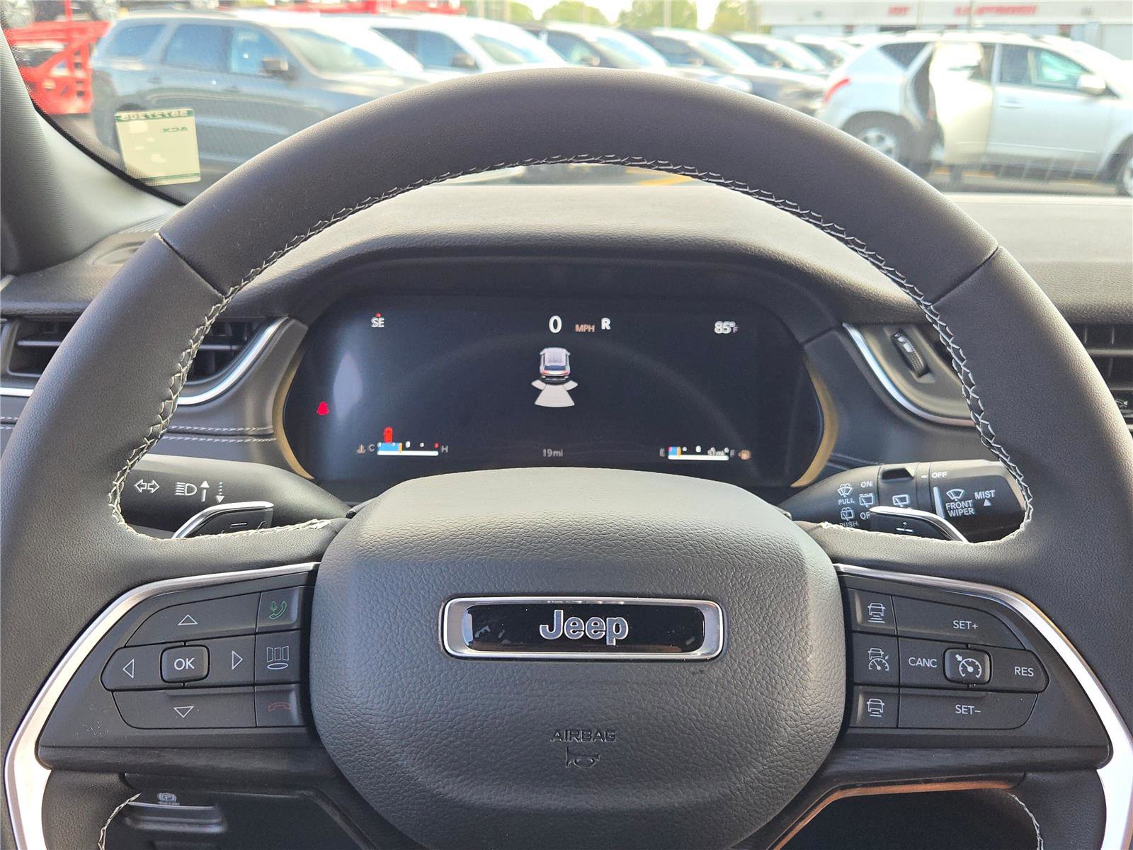 New 2025 Jeep Grand Cherokee L Laredo w/ MOPAR Finishing Package image 36