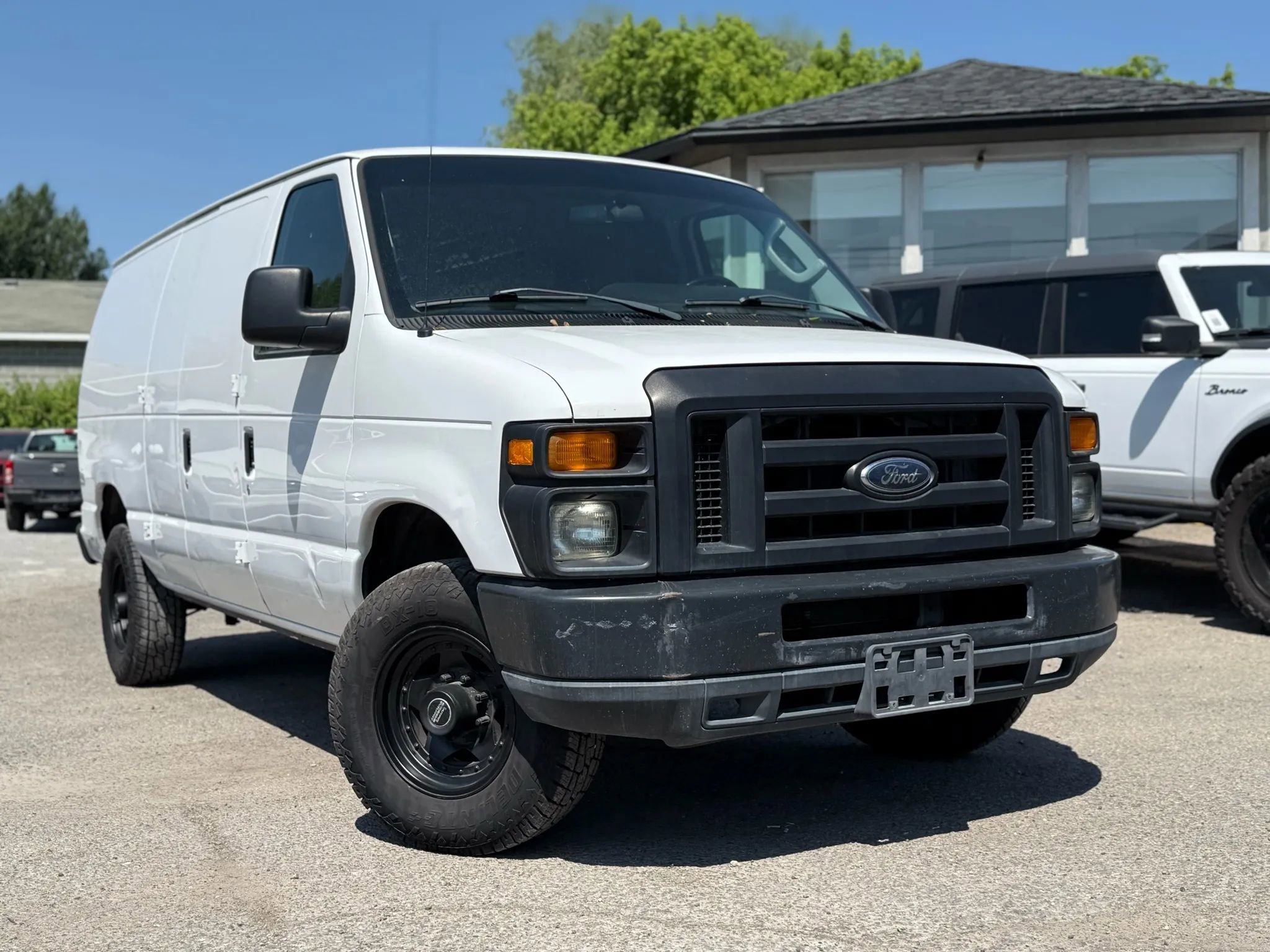 Used 2011 Ford E-350 and Econoline 350 Super Duty w/ PWR Group