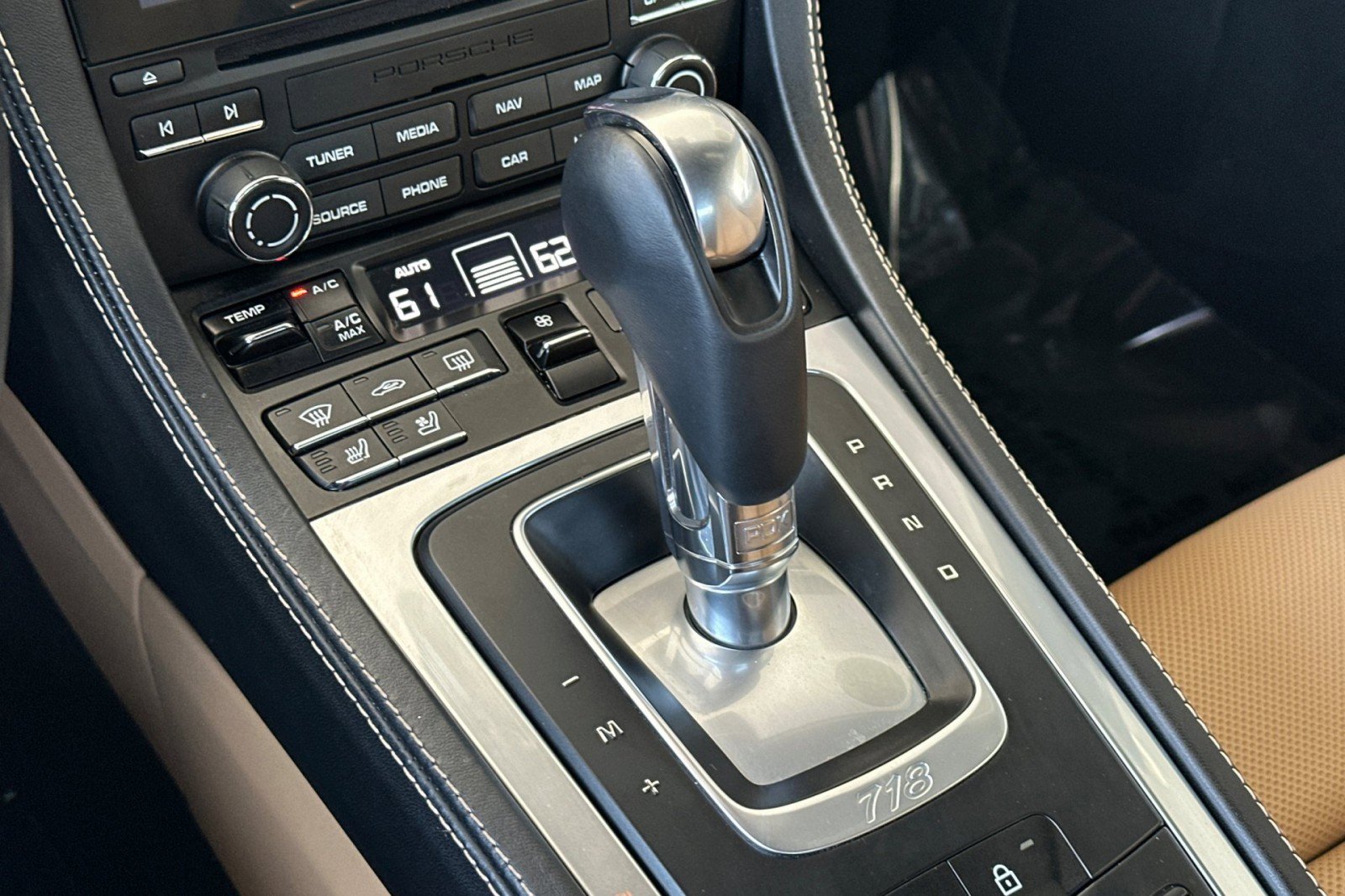 Certified 2022 Porsche 718 Boxster S RWD image 19