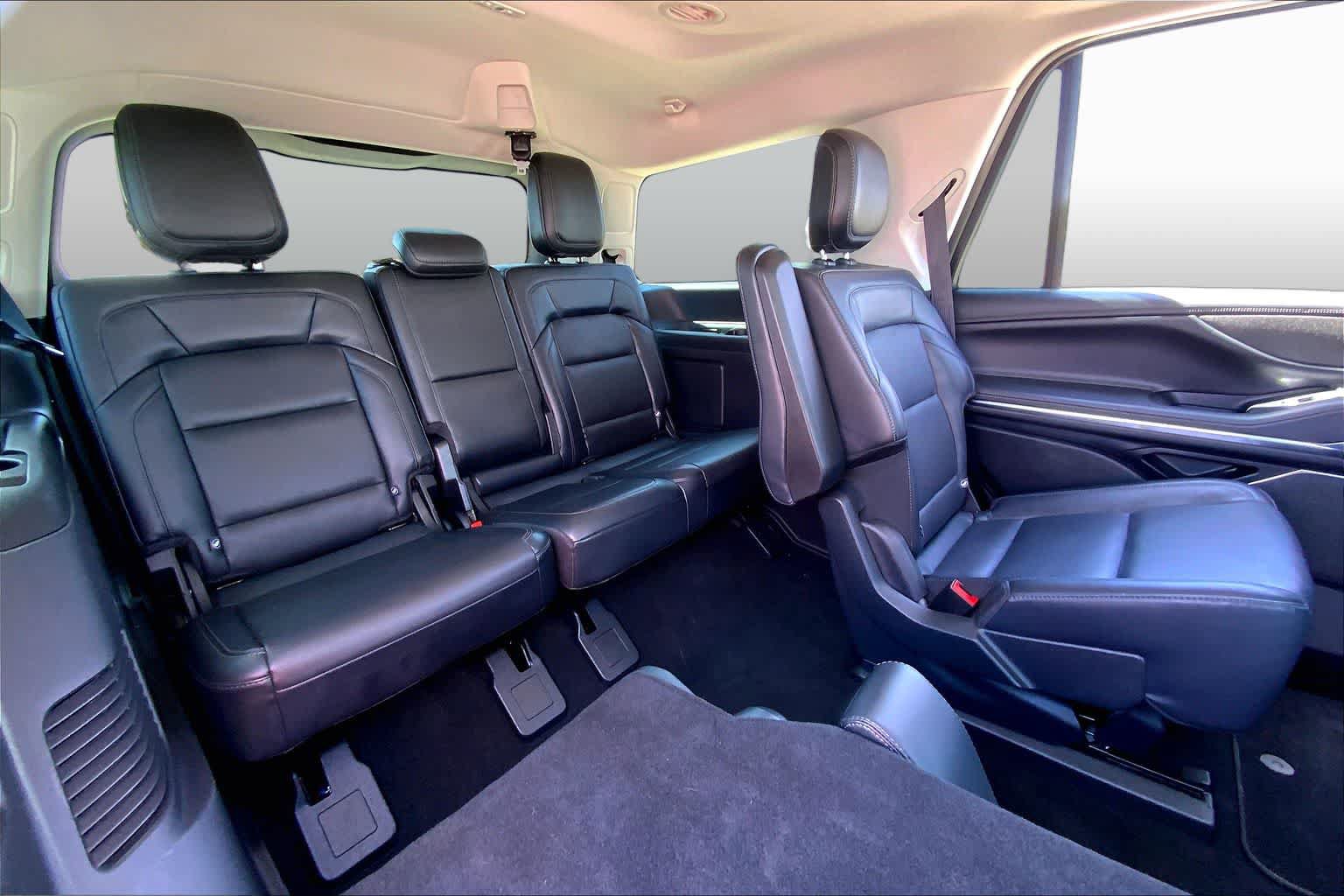 Used 2025 Lincoln Navigator Reserve AWD/4WD image 39